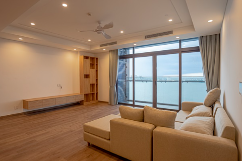 Lake view and spacious 4 bedroom apartment for rent in Sun Grand City Thuy Khue, Tay Ho