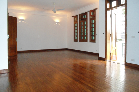 For lease good quality 4 bedroom house in Xom Chua, Dang Thai Mai, Tay Ho