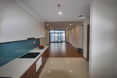 Bright apartment with 4 bedrooms for rent in Discovery Building, Cau Giay