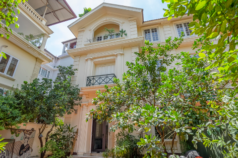 Spacious garden house with 3 bedrooms for rent in To Ngoc Van, Tay Ho, nearby the lake