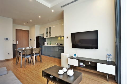 Beautiful 2 bedroom apartment  for rent in Vinhomes Green Bay, Hanoi