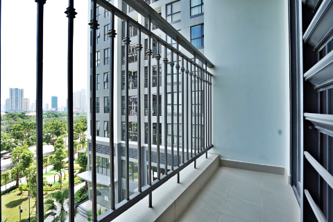 Beautiful 2 bedroom apartment  for rent in Vinhomes Green Bay, Hanoi