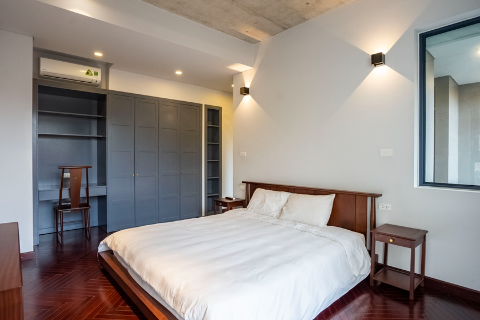 Beautiful and spacious 2 bedroom apartment for rent on Tu Hoa street, Tay Ho