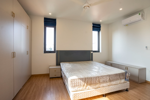 Brand new 3 bedroom apartment on the high floor for rent on Xuan Dieu street, Tay Ho