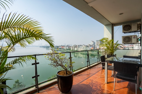 Lake view apartment with 3 bedrooms and a spacious balcony for rent in Tay Ho, free gym