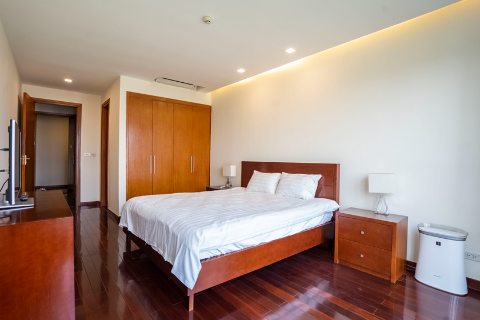 Lake view apartment with 3 bedrooms and a spacious balcony for rent in Tay Ho, free gym