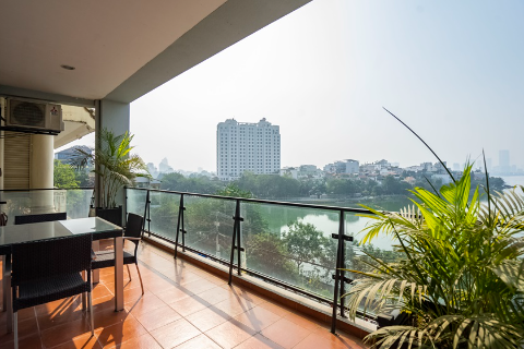 Lake view 3 bedroom apartment with a spacious balcony for rent on Xuan Dieu street, free gym