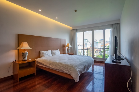 Lake view 3 bedroom apartment with a spacious balcony for rent on Xuan Dieu street, free gym