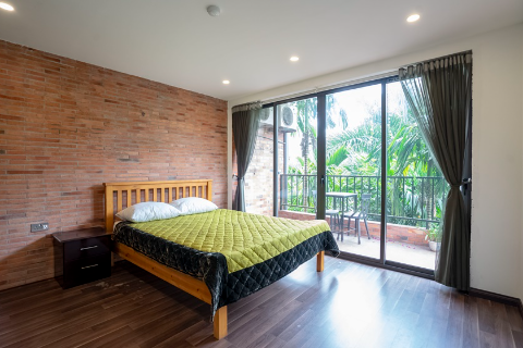 Beautiful apartment with 1 bedroom and 1 workroom for rent on Dang Thai Mai street, Tay Ho