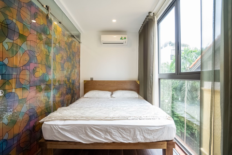 Beautiful apartment with 1 bedroom and 1 workroom for rent on Dang Thai Mai street, Tay Ho