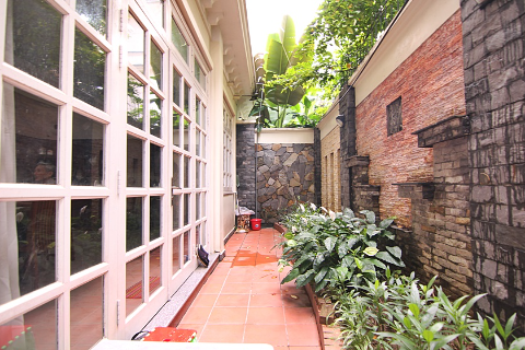 Bright and modern 05 Bedroom villa with yard/garden for rent in Block D, Ciputra Hanoi