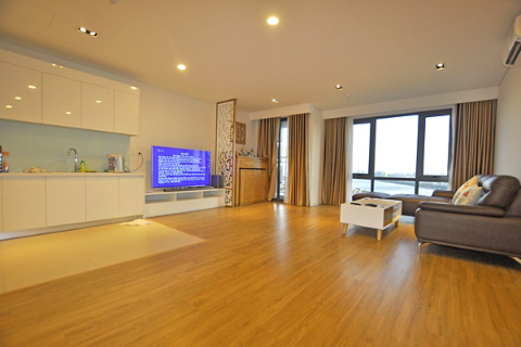 Mipec Long Bien 3 bedroom apartment for rent, lake view
