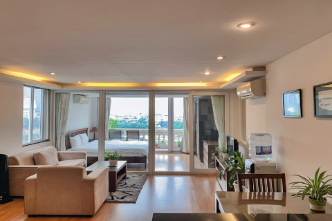 Cozy apartment with lake view for rent in Ba Dinh, Hanoi