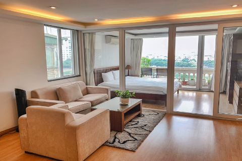 Cozy apartment with lake view for rent in Ba Dinh, Hanoi