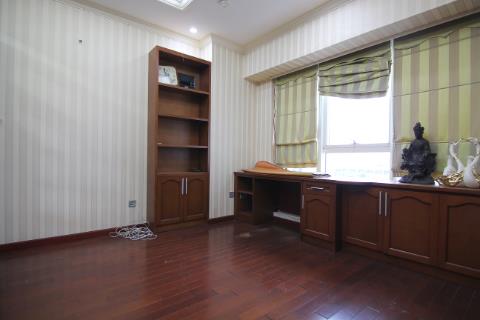 3 bedroom apartment for rent in Ciputra, good quality furniture