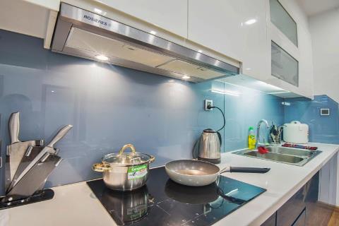 Bright 2 bedroom apartment for rent at Vinhome Metropolis, Ba Dinh