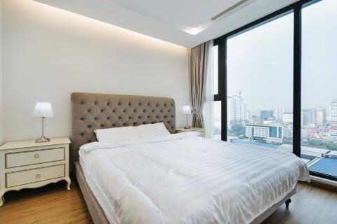 Modern 2 bedroom apartment for rent in Vinhomes Metropolis, Lieu Giai