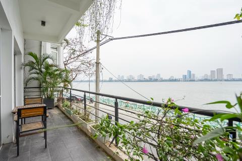 Spacious and lake view 3 bedroom apartment for rent on Quang Khanh street, Tay Ho