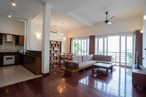 Spacious and lake view 3 bedroom apartment for rent on Quang Khanh street, Tay Ho