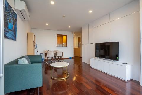 Spacious 1 bedroom apartment on the top floor for rent on Xuan Dieu Street, Tay Ho