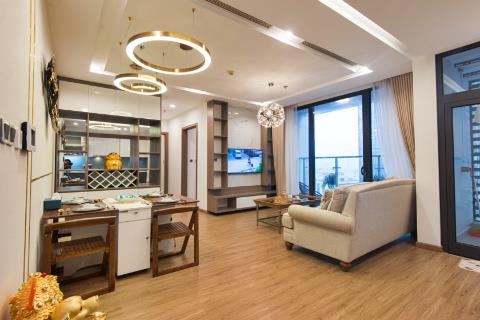 Vinhomes Metropolis 2 bedroom apartment with modern luxurious interior