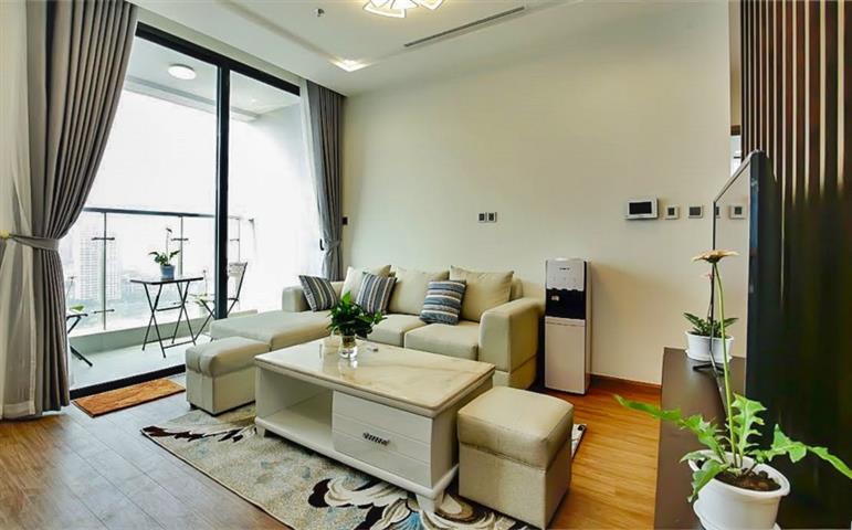 Modern and fully furnished 3 bedroom apartment for rent in Vinhomes Metropolis, Ba Dinh