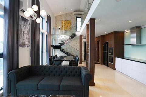 Duplex 2 bedroom for rent on Nghi Tam, Bright,  Huge balcony
