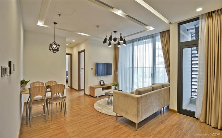 Beautiful 2 bedroom apartment with modern furniture for rent in Vinhomes Metropolis, Lieu Giai