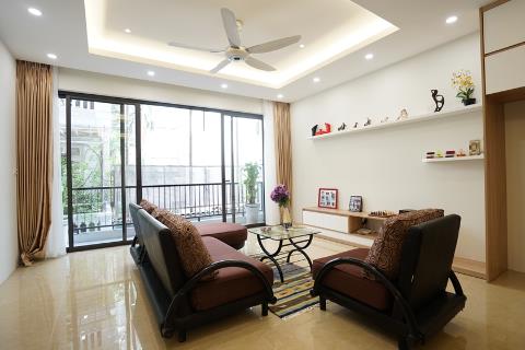 Lovely 3 bedroom apartment  for rent in Xom Chua, Tay Ho