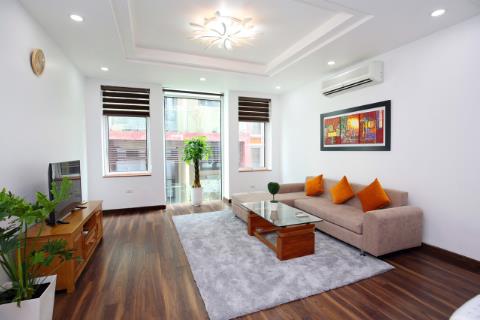 Spacious 1 bedroom apartment for rent in Ba Dinh district, near Ngoc Khanh lake