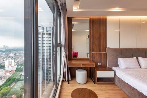 4-bedroom apartment Vinhomes Metropolis high floor, beautiful lake view