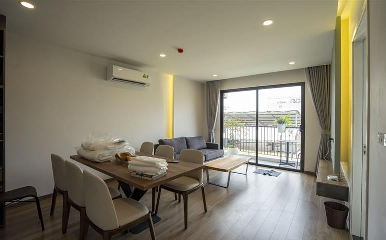 Fully furnished 2 bedroom apartment for rent in Yen Phu village, near the lake