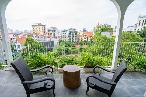 Modern and bright 4 bedroom apartment for rent in To Ngoc Van, green view