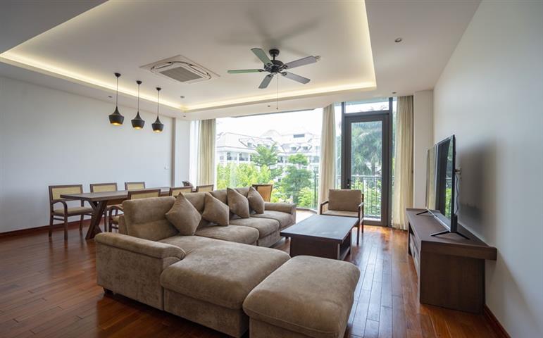 Brand new and modern 3 bedroom apartment with a beautiful view for rent on Tu Hoa Street, Tay Ho