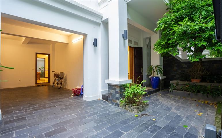 4 bedroom house located on a quiet area for rent in Ciputra, Tay Ho