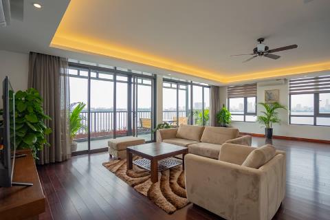 Spacious and lake view 3 bedroom apartment with modern design for rent on Tu Hoa Street, Tay Ho