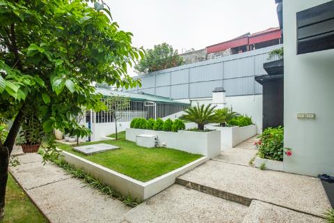 Nice house with 2 bedrooms and a beautiful garden for rent in Tay Ho