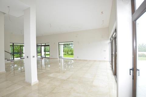 Perfect Villa in Q block for rent with 4 bedrooms, Ciputra