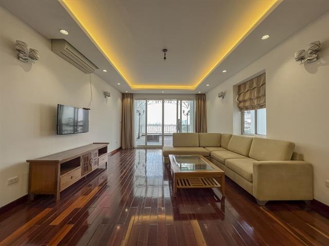 Spacious and modern 3 bedroom apartment for rent in Xuan Dieu, Tay Ho