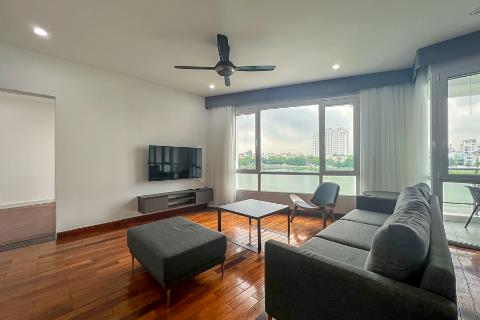 Lake view 3 bedroom apartment in Quang An for rent