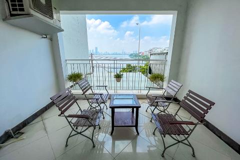 Lake view 4 bedroom apartment with a large balcony for rent on Xuan Dieu street, Tay Ho