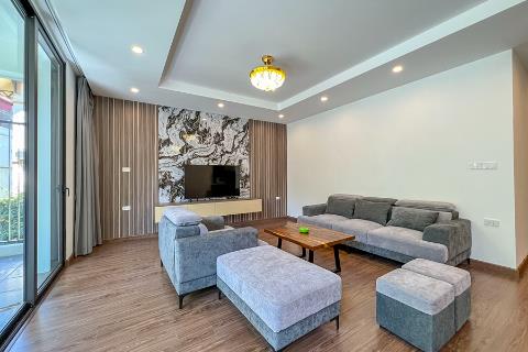 Spacious 3 bedroom apartment with balcony on Trinh Cong Son