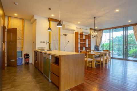 Lake view 3 bedroom apartment with a spacious balcony for rent on Quang Khanh street