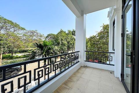 Modern and bright 4 bedroom villa for rent in T Block, Ciputra Hanoi