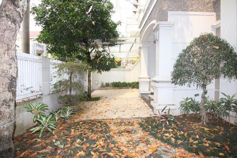 Villa with 4 bedrooms for rent in Area T Ciputra, Tay Ho