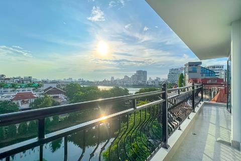 Brand new and lake view 2 bedroom apartment for rent on Tu Hoa street
