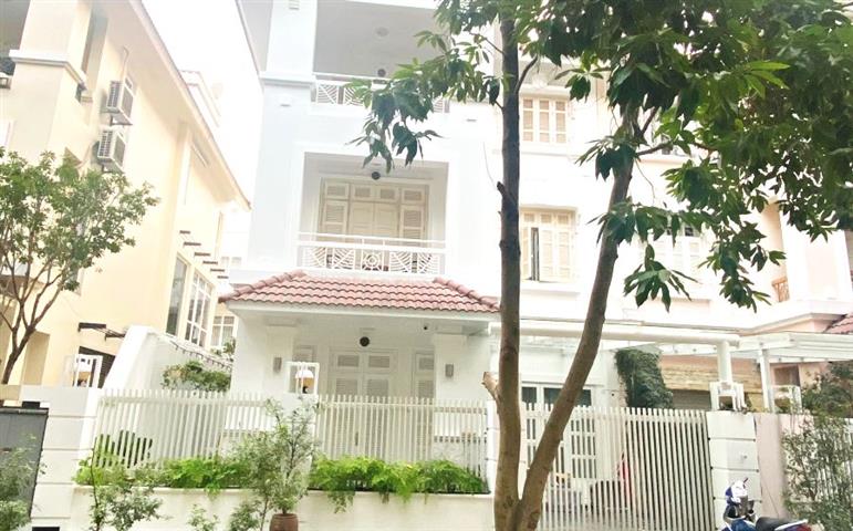 Villa for rent in block T, Ciputra area 5 bedrooms fully furnished