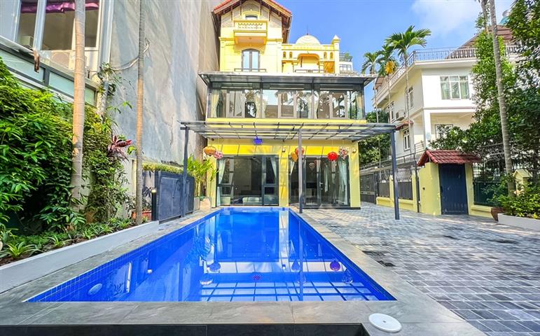 Large garden villa for rent with swimming pool on Dang Thai Mai street, Tay Ho