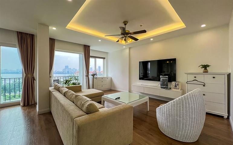 Lake view apartment with 2 bedrooms for rent in To Ngoc Van