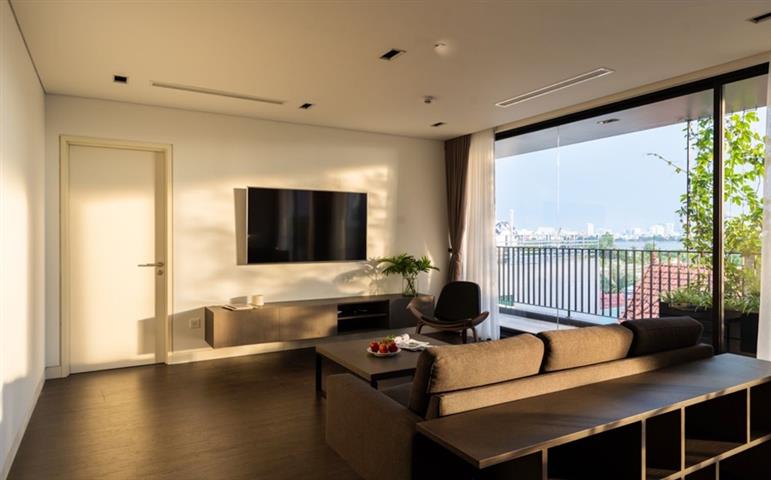 Modern and bright 3 bedroom apartment for rent in To Ngoc Van, near the lake
